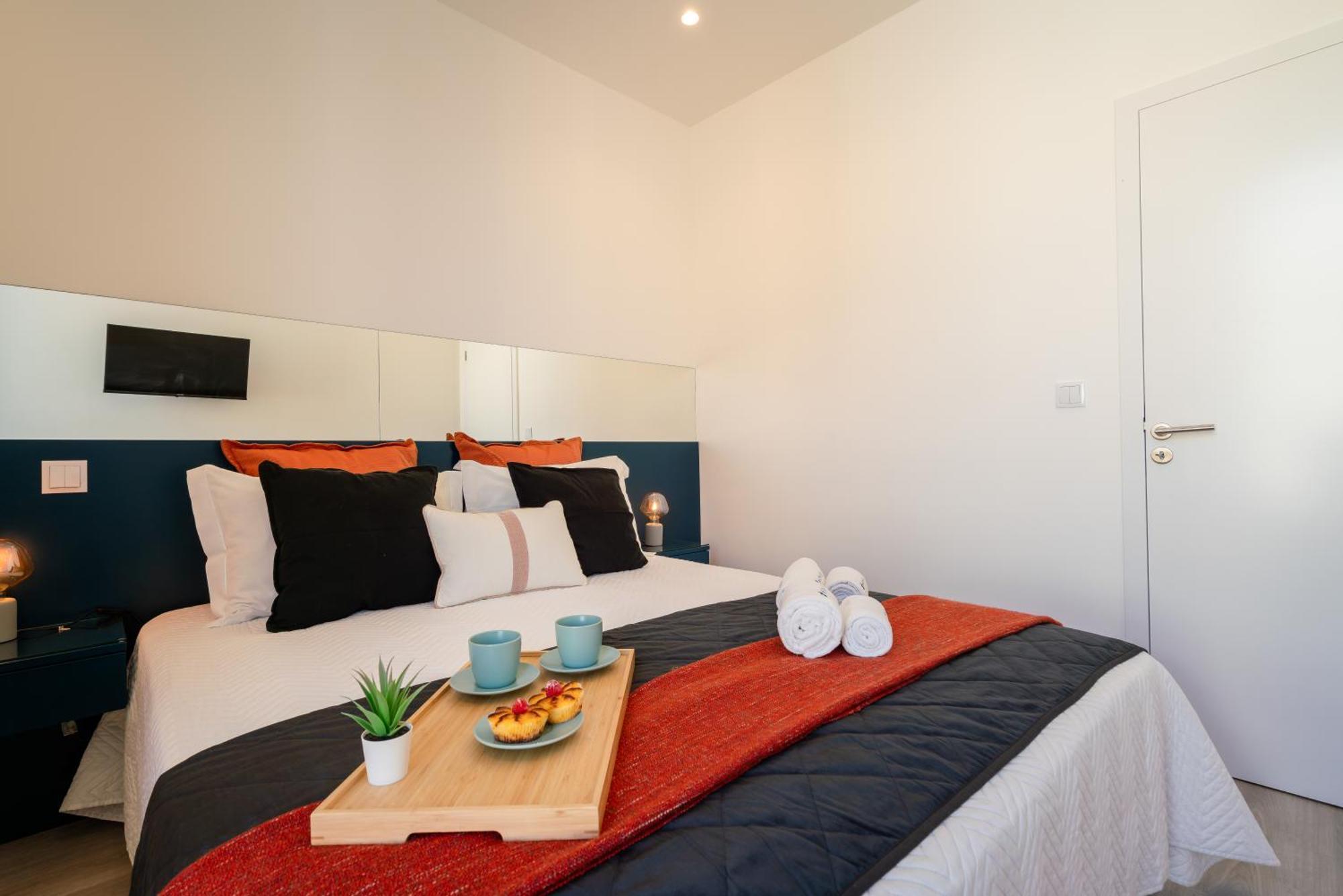 Host Wise - Trendy Spacious Flats - Matosinhos Matosinhos  Room photo